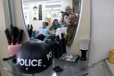 美容師協会、政府職員に無料サービス提供 - パレスチナ自治区