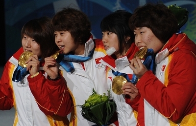 中国が女子3000メートルリレーで世界新、バンクーバー冬季五輪