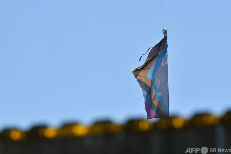 性的少数者集まるクラブで銃撃、5人死亡 米コロラド州