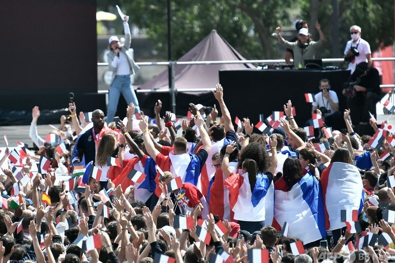 サヨナラ東京、ボンジュールパリ 人々の視線は24年五輪へ