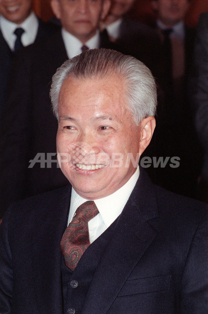 カンボジア特別法廷、旧ポル・ポト政権のキュー・サムファン議長を訴追