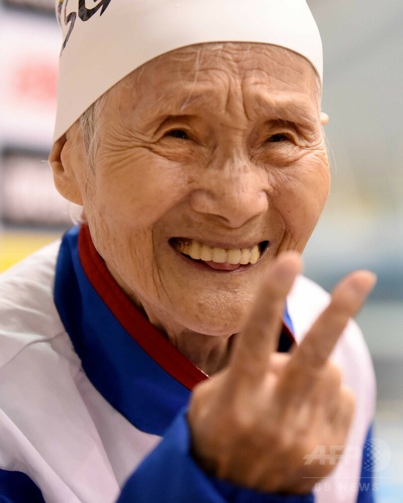 102歳のスイマー、長岡三重子さん さらなる高み目指す
