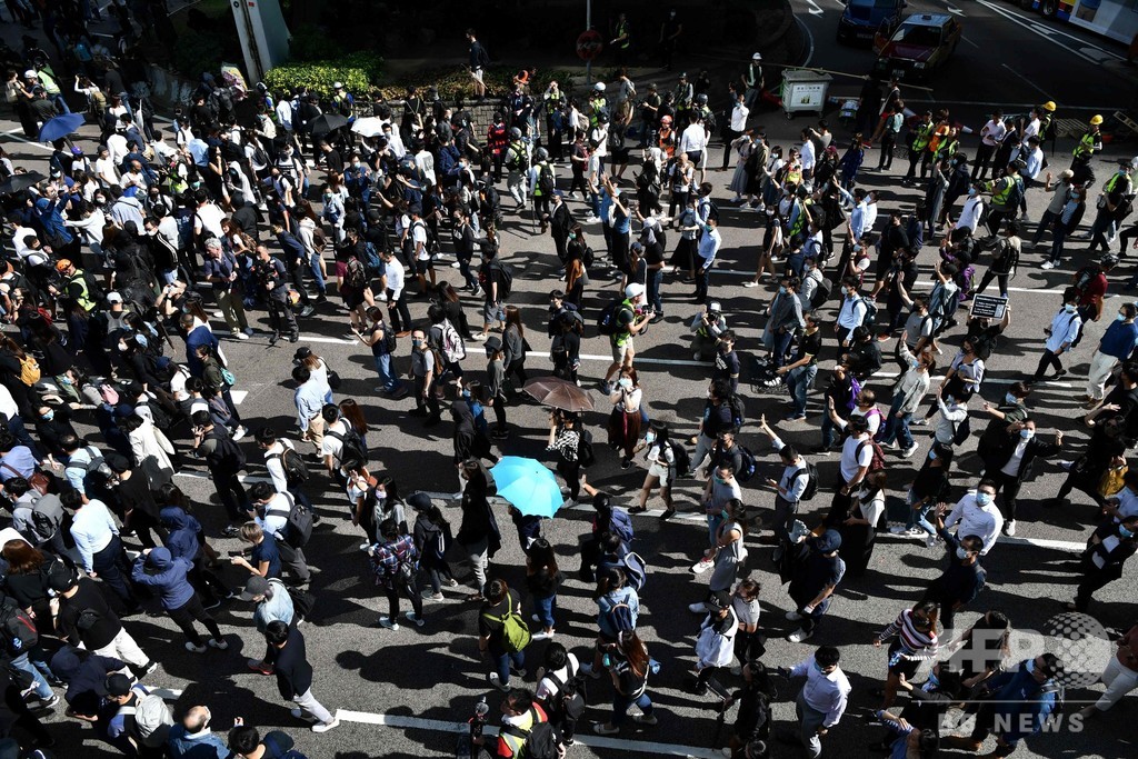 香港 デモ参加者間の衝突で70歳男性死亡 一国二制度への挑戦 と習氏 写真6枚 国際ニュース Afpbb News
