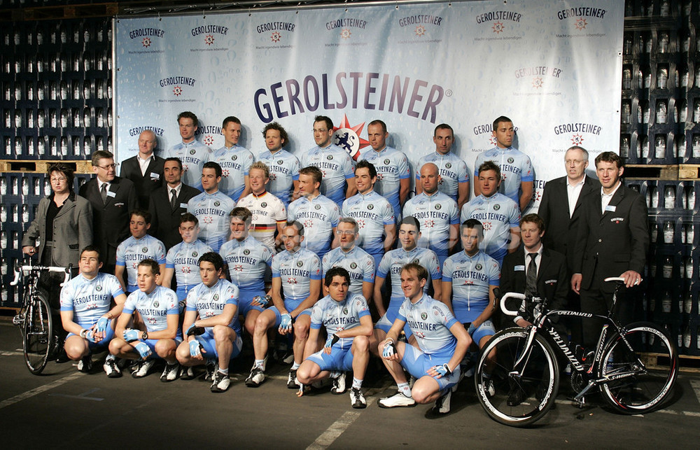 ゲロルシュタイナー 2008年シーズンのチーム発表会を開催 写真5枚 国際ニュース:AFPBB News