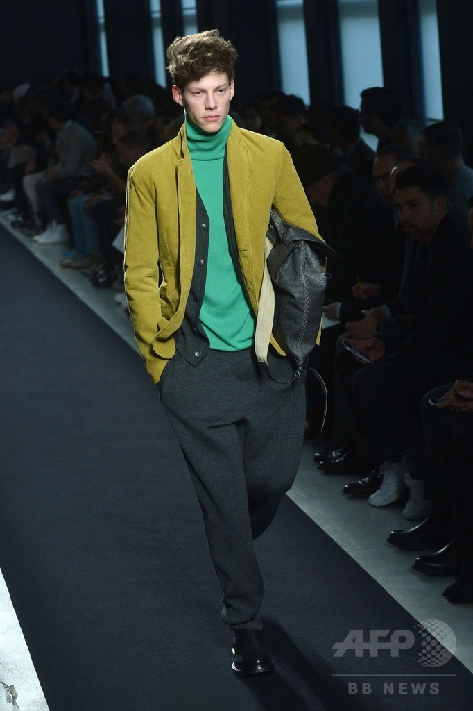 コーデュロイ素材で快適さを追求、「ボッテガ・ヴェネタ」15/16年秋冬メンズ