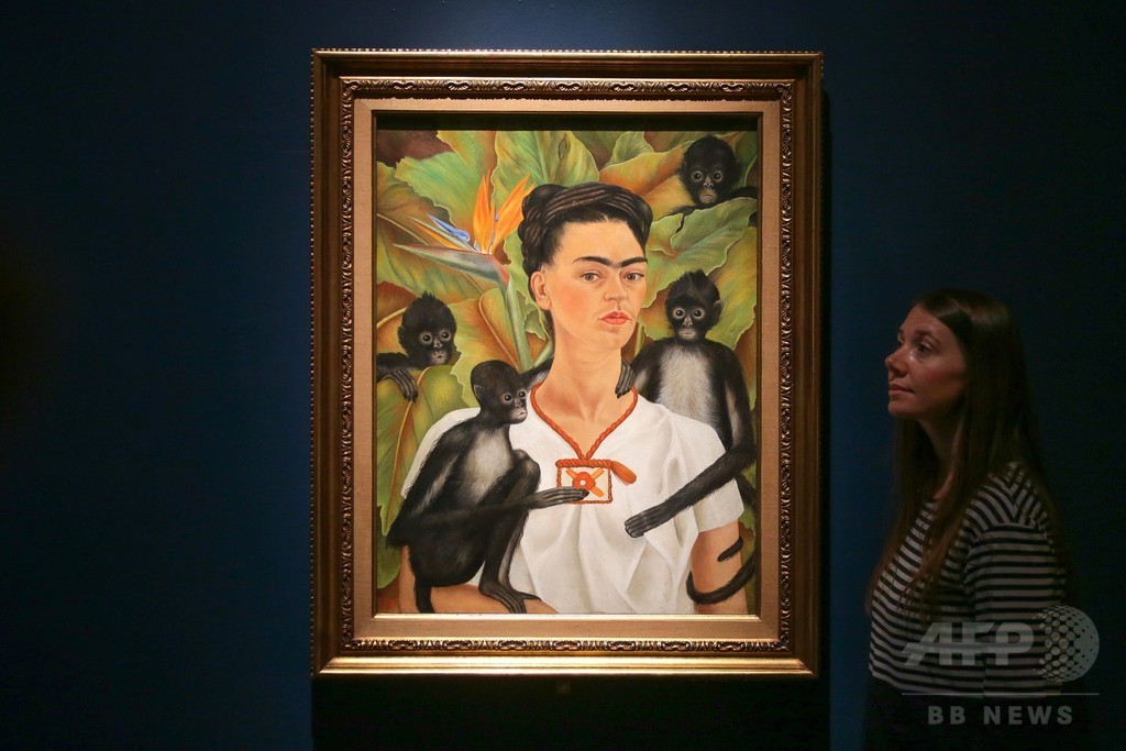 フリーダ・カーロの人生をテーマに、英美術館で展覧会開催