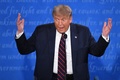 米オハイオ州クリーブランドで、大統領選の第1回討論会に臨むドナルド・トランプ氏（2020年9月29日撮影、資料写真）。(c)SAUL LOEB / AFP