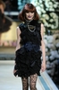 ニューヨーク市内ピエール ホテル（The Pierre Hotel）で開催された「ランバン フォー H&amp;M（Lanvin for H&amp;M）」のオートクチュール・ファッションショー（2010年11月18日撮影）。（c）AFP/Getty Images/Jamie McCarthy