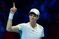 男子テニス、ATPファイナルズ5日目。勝利を喜ぶヤニック・シナー（2023年11月16日撮影）。(c)Tiziana FABI / AFP