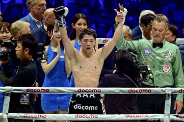 井上尚弥が王座防衛 初回ダウンもネリに6回TKO勝ち 写真16枚