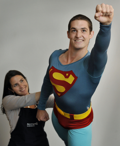 スーパーマンが空を飛ぶときに着ていた衣装、オーストラリアで競売へ