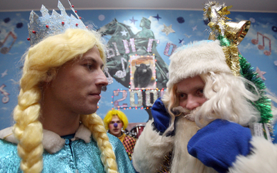 ロシア刑務所、受刑者が新年祝う芝居上演