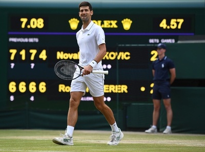 ジョコビッチ、土壇場からの大逆転「夢みたい」 ウィンブルドンV5に喜び