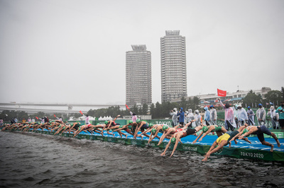 トライアスロン、トランスジェンダー選手の規定制定