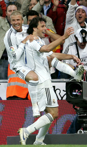 首位レアル・マドリード デポルティボを降し6連勝