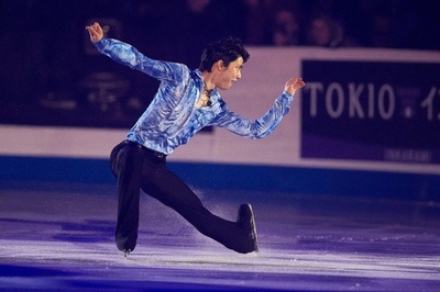 羽生や紀平らがエキシビションで華麗な舞、スケート・カナダ