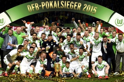 ボルフスブルクがドイツカップ優勝、クロップ監督は有終の美飾れず