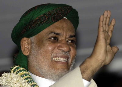 イスラム教指導者、新大統領に就任 - コモロ