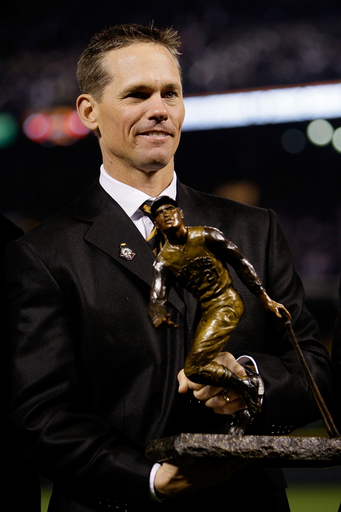 ビジオ氏 ロベルト・クレメンテ賞を受賞