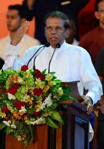 スリランカ大統領、議会を解散 来年1月に選挙 混迷深まる