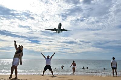 エア・インディア機、爆破予告で緊急着陸 タイ・プーケット島