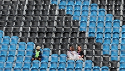 目立つ空席、五輪組織委に非難殺到 慌てて兵士で穴埋め