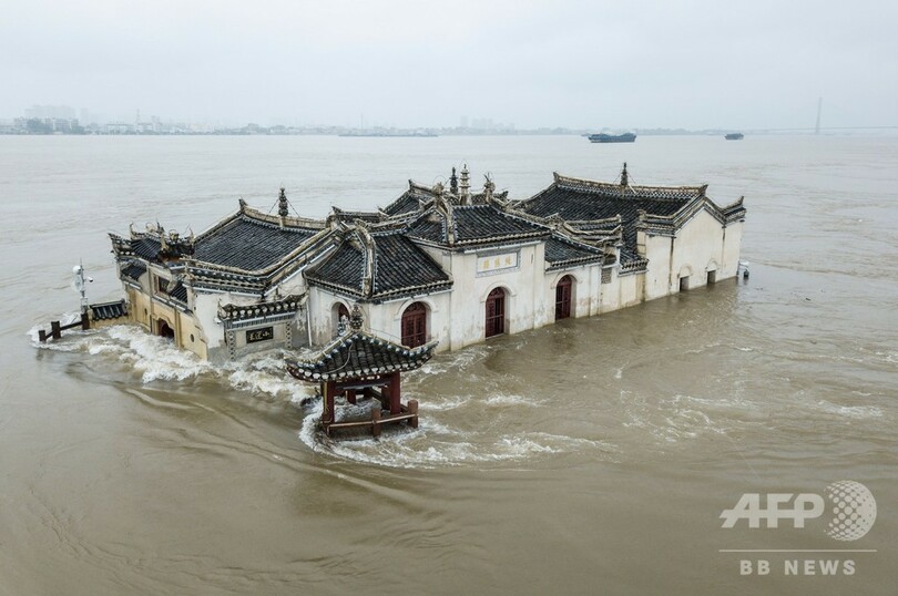 長江支流の堤防を爆破、洪水リスクの緩和で 中国・安徽省