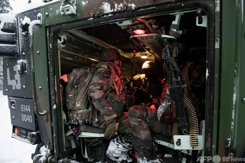 NATO、積雪寒冷地で演習 エストニアのロシア国境付近