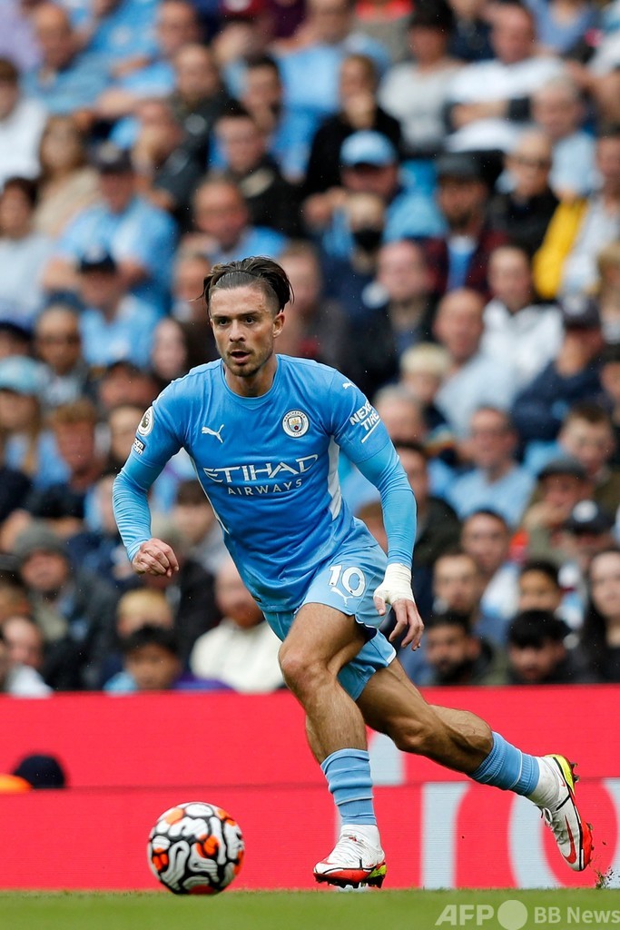 グリーリッシュ初得点のシティが5発快勝、リバプールは連勝発進