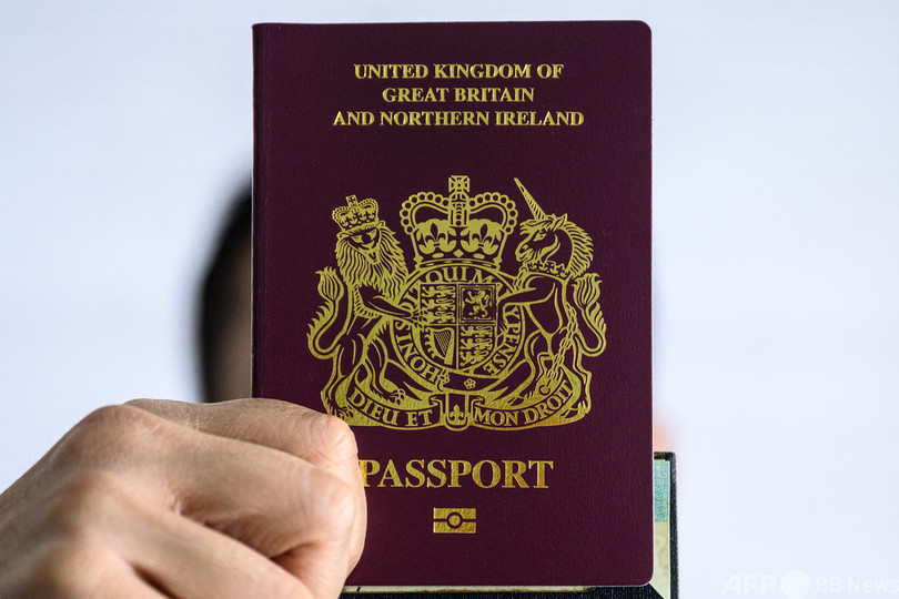 香港、英海外市民旅券を認めぬよう14か国に要請 英反発