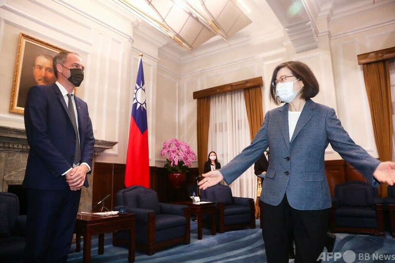 台湾の民主主義は守るべき「宝」 欧州議会代表団