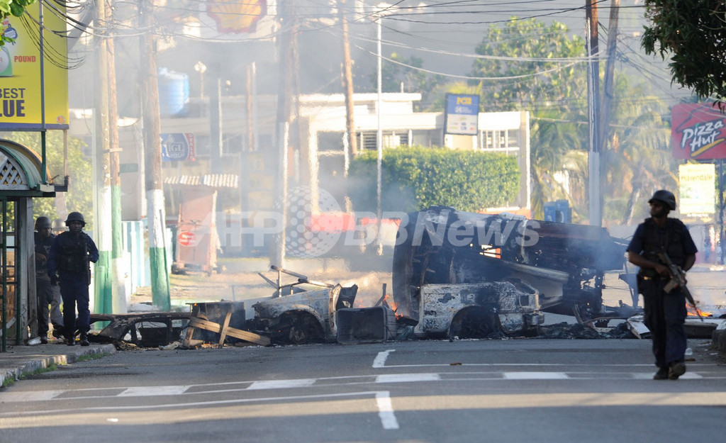 ジャマイカ首都で警察とギャングの銃撃戦 60人以上が死亡 写真6枚 国際ニュース Afpbb News