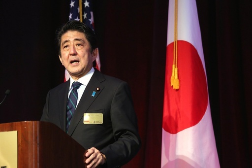 正論 2013年11月号 はだしのげん　アベノミクスは財務省に潰される Buy my Abenomics!」は犯罪者のせりふから？官房長官が擁護 写真3枚