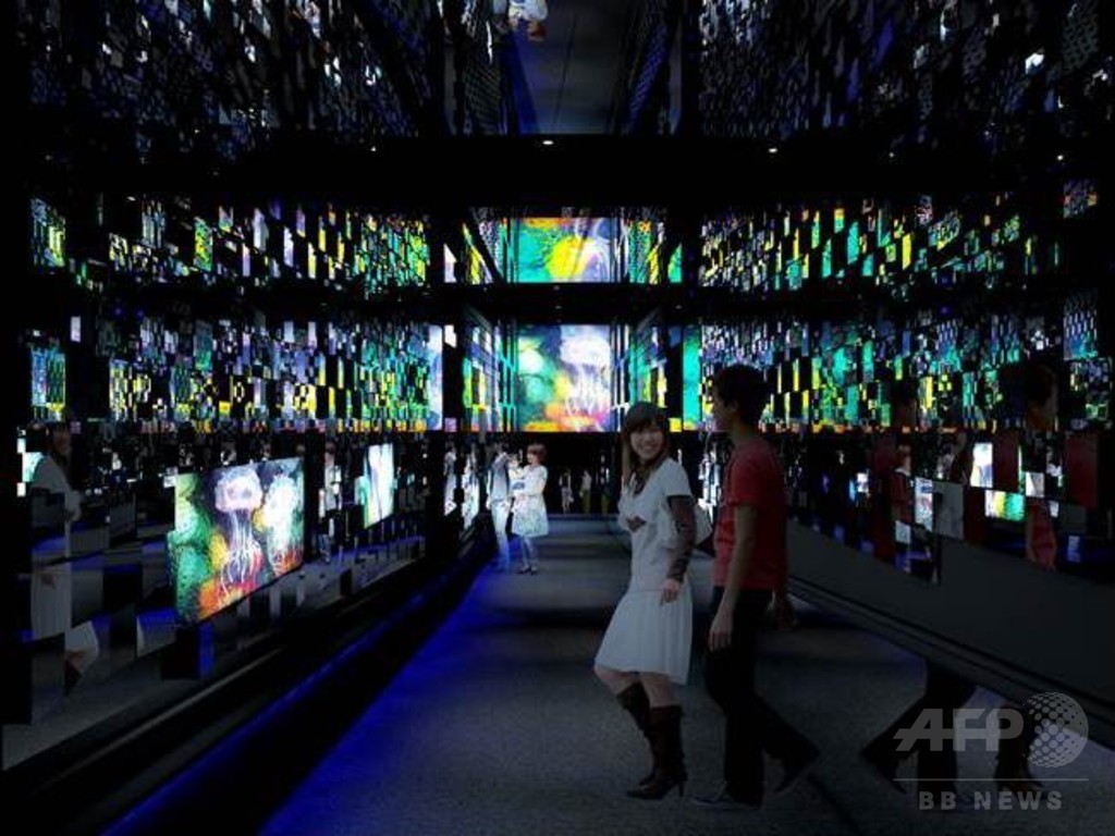 「蜷川実花×すみだ水族館×クラゲ万華鏡トンネル」期間限定でオープン