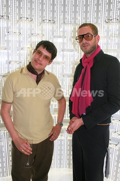 SATC2でサラが着用、ファッションピープルも大注目のMYKITA