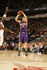 ベンチから10得点を挙げたサンズのゴーダン・ギリチェック（%%Gordan Giricek%%、右）。(c)AFP/Getty Images/NBAE/Bill Baptist