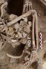 仏東部のアルザス地方で見つかった人骨（2016年6月7日提供）。(c)AFP/INRAP / Michel Christen