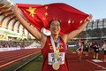第18回世界陸上オレゴン大会、女子円盤投げ決勝。金メダル獲得を喜ぶ中国の馮彬（2022年7月20日撮影）。(c)Christian Petersen/Getty Images/AFP