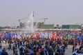 コンゴ民主共和国の首都キンシャサに集まった市民（2022年6月8日撮影）。(c)Arsene Mpiana / AFP