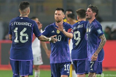 メッシ2得点 アルゼンチンが無傷の4連勝 W杯南米予選 写真11枚 国際