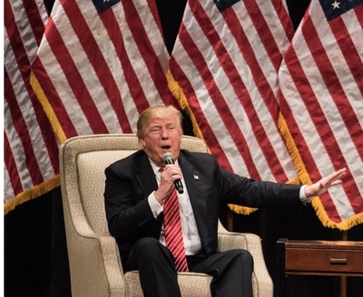 トランプ氏「暴動扇動」の可能性を捜査 集会での暴力事件に絡み