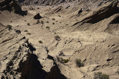 5歳男児が砂漠で迷子、24時間後に無事発見 アルゼンチン