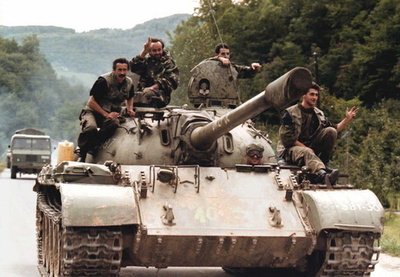 旧ソ連の戦車売ります！セルビア軍が余剰兵器を競売に