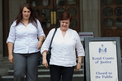 裁判で「死ぬ権利」認められなかった「閉じ込め症候群」の英男性が死去