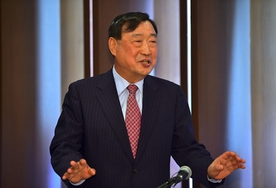 平昌五輪の組織委新会長、予定通りの大会開催を誓う