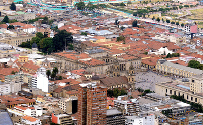 政府の中枢の近くで組織売春、女性200人救出 コロンビア