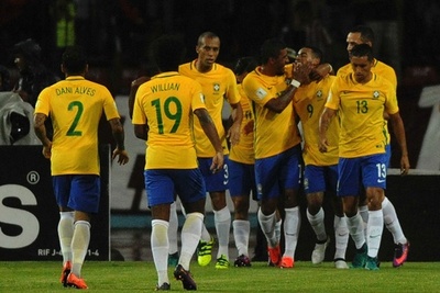 ブラジルが宿敵アルゼンチン下し5連勝 ネイマールが通算50得点目 写真8枚 国際ニュース Afpbb News