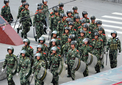 中国各紙「ダライ・ラマが五輪を人質」、暴動負傷者は700人に