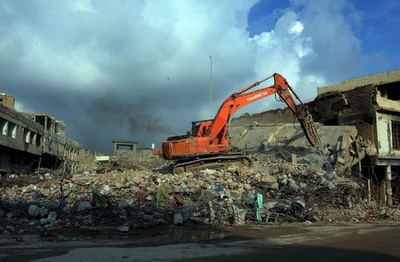 イラク北部のモスルで自動車爆弾攻撃、15人死傷 ISからの奪還後初