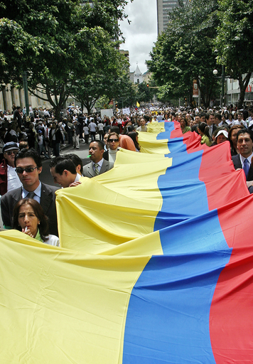 コロンビア政府、FARCとの仲介役からベネズエラ大統領を外す